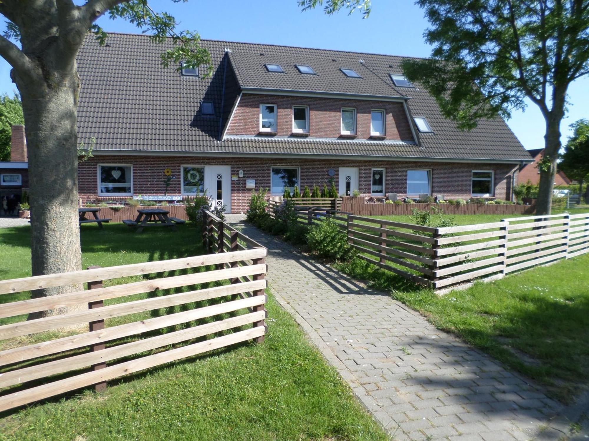 Haus Monika - Ferienwohnung Friesengeist Dagebüll エクステリア 写真